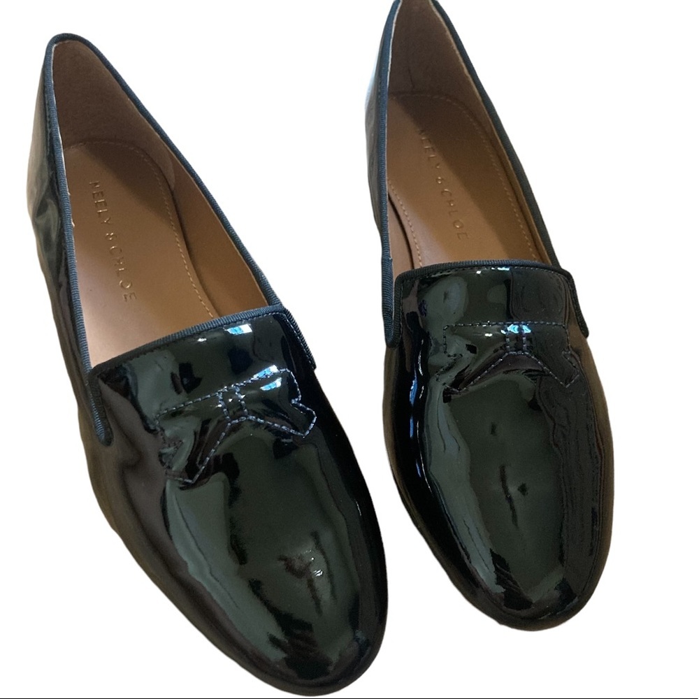 Neely & Chloe patent leather embossed bow flats size 7.5